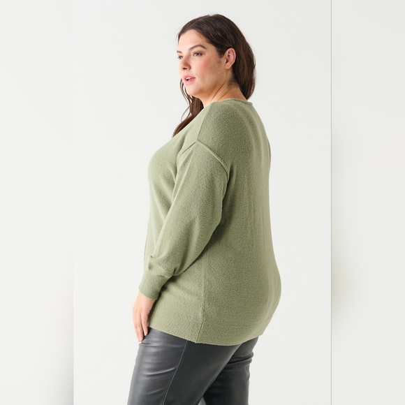 [X, 1X & 3X] NWT DEX Plus Exposed Seam Sweater - Sage - Picture 3 of 3